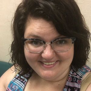 Meet your Posher, Alisha